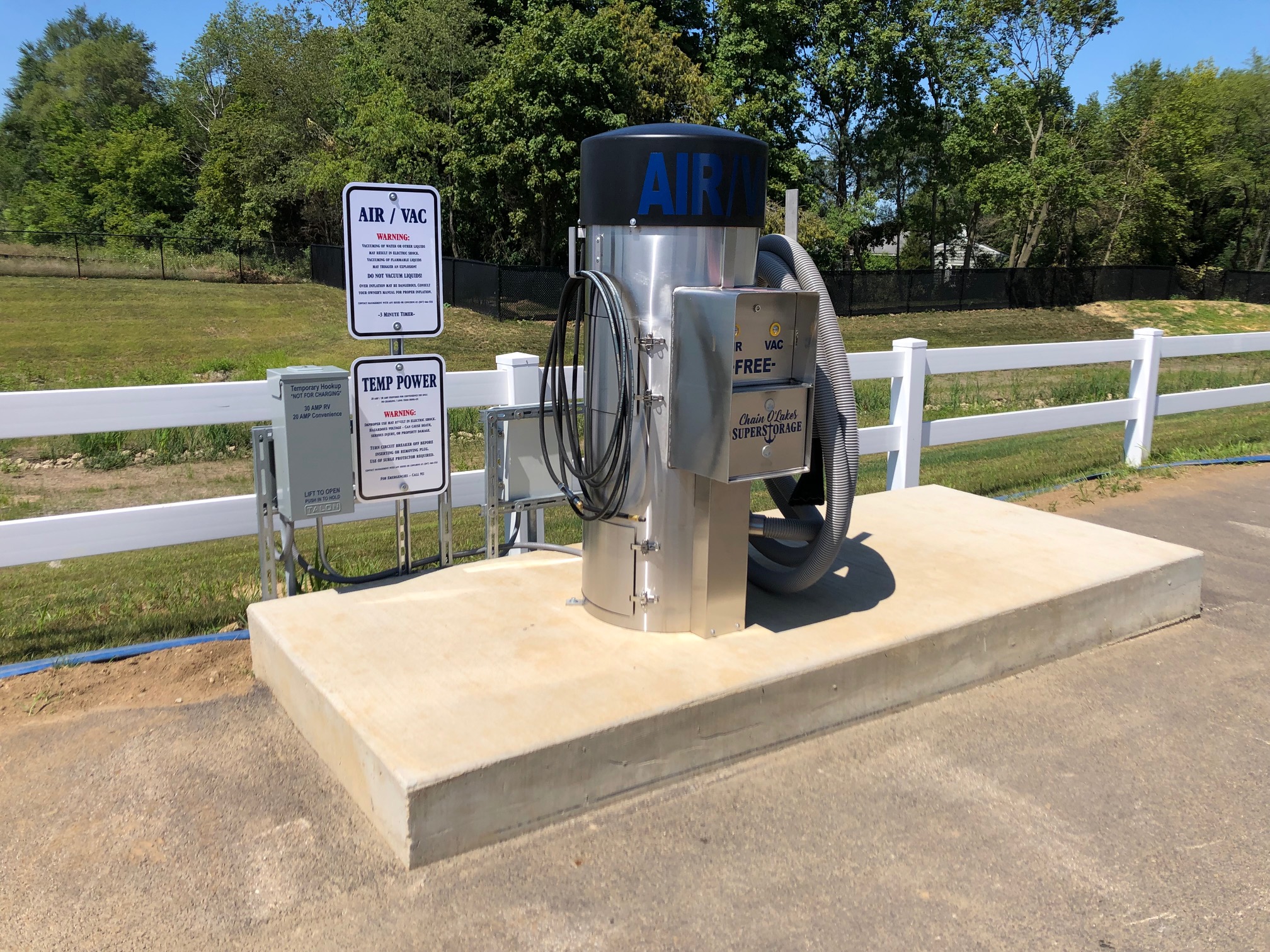 Air/Vac Machine - Midwest SuperStorage in Homer Glen, IL